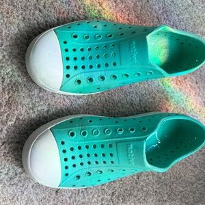 Native Kids Water Shoes - Teal and White